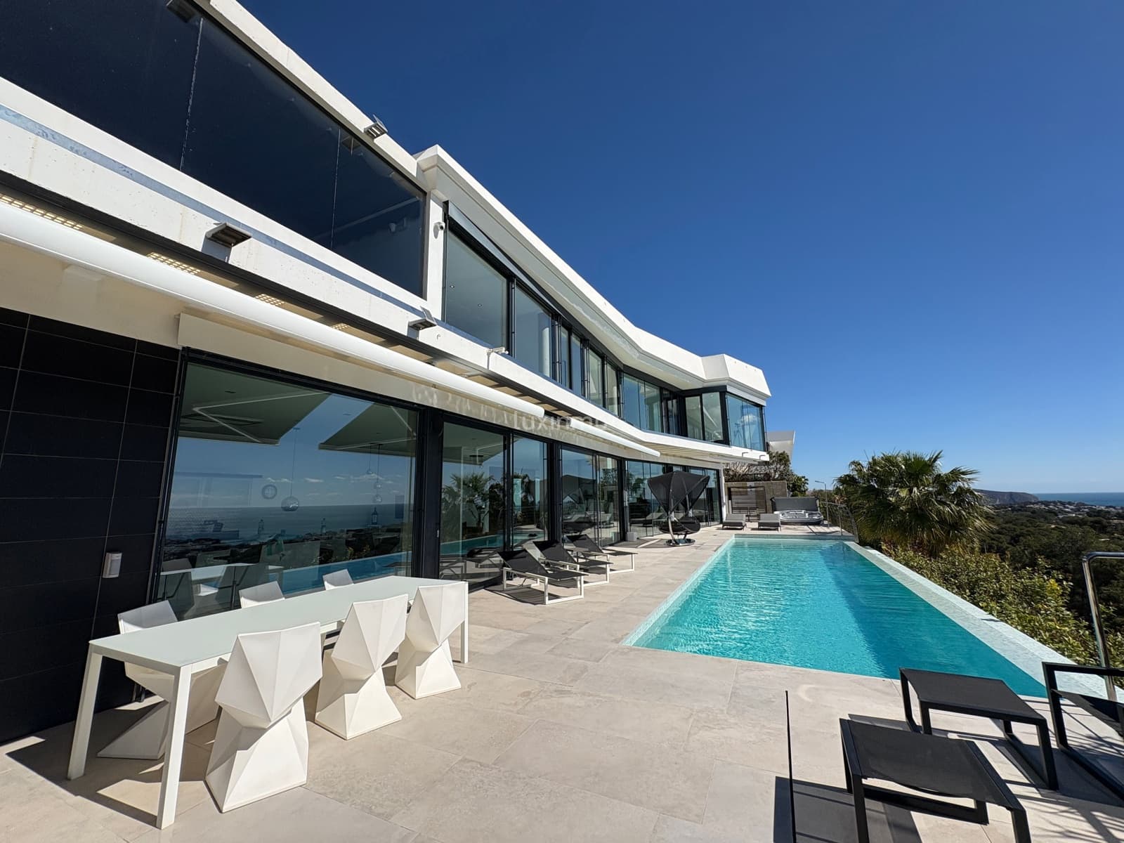 4 Zimmer Villa zu vermieten in Calpe / Calp mit Pool Garage - 15.000 € (Ref: 10160650)