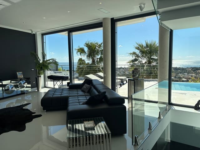 4 Zimmer Villa zu vermieten in Calpe / Calp mit Pool Garage - 15.000 € (Ref: 10160650)