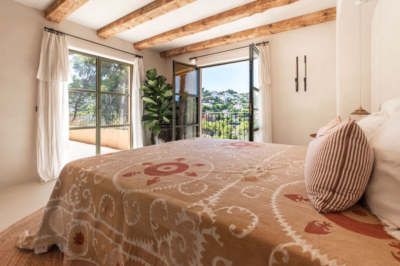 4 bedroom Villa for sale in Javea / Xabia with pool garage - € 2,150,000 (Ref: 10165604)