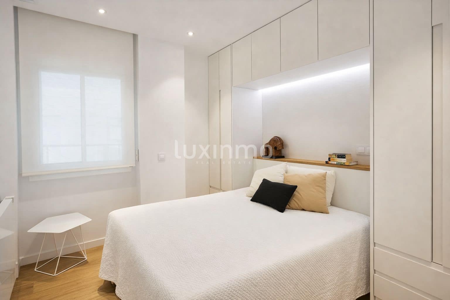 3 soveværelse Lejlighed til salg i Alicante by med garage - € 1.175.000 (Ref: 10167175)