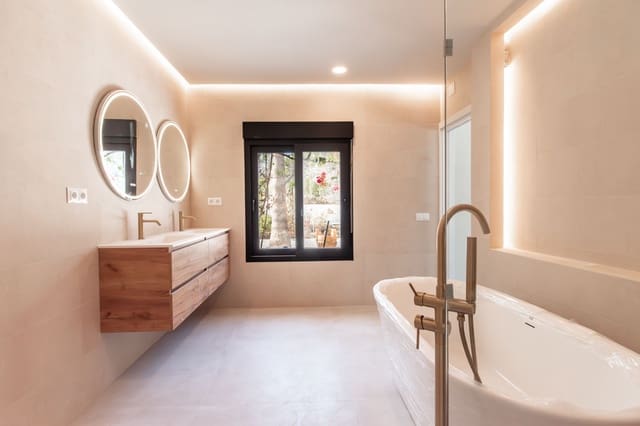4 soveværelse Villa til salg i Albir, Alfaz del Pi / L'Alfàs del Pi med swimmingpool garage - € 1.595.000 (Ref: 10167180)