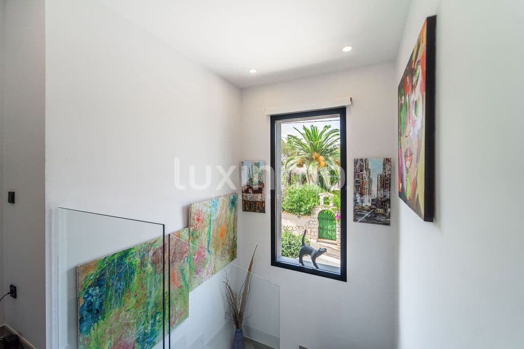 4 bedroom Villa for sale in Benissa with pool garage - € 1,200,000 (Ref: 10167182)