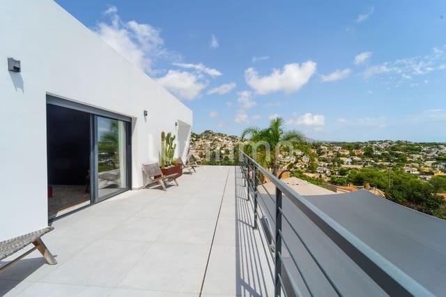 4 bedroom Villa for sale in Benissa with pool garage - € 1,200,000 (Ref: 10167182)