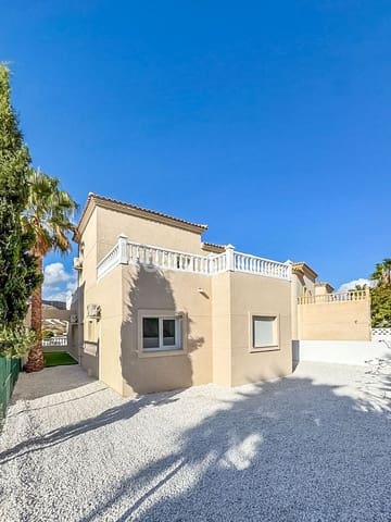 3 soverom Villa til salgs i El Campello med garasje - € 550 000 (Ref: 10167183)