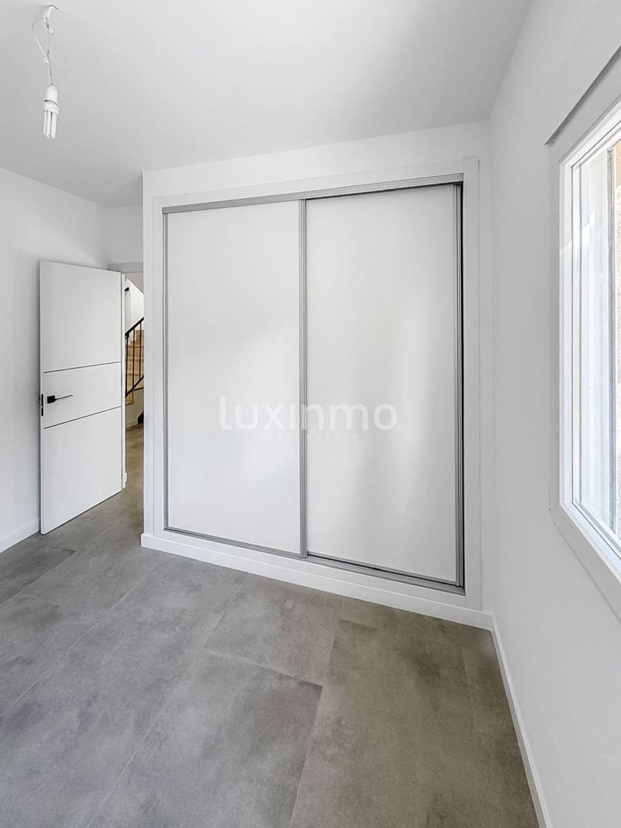 3 soverom Villa til salgs i El Campello med garasje - € 550 000 (Ref: 10167183)
