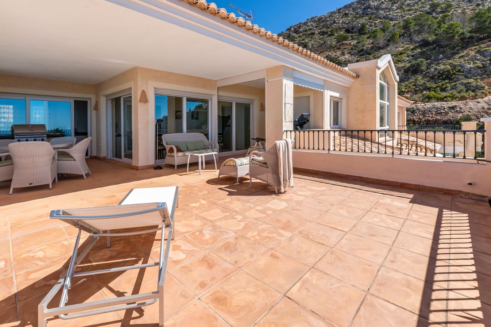 3 soverom Penthouse til salgs i Altea med svømmebasseng garasje - € 980 000 (Ref: 10167184)