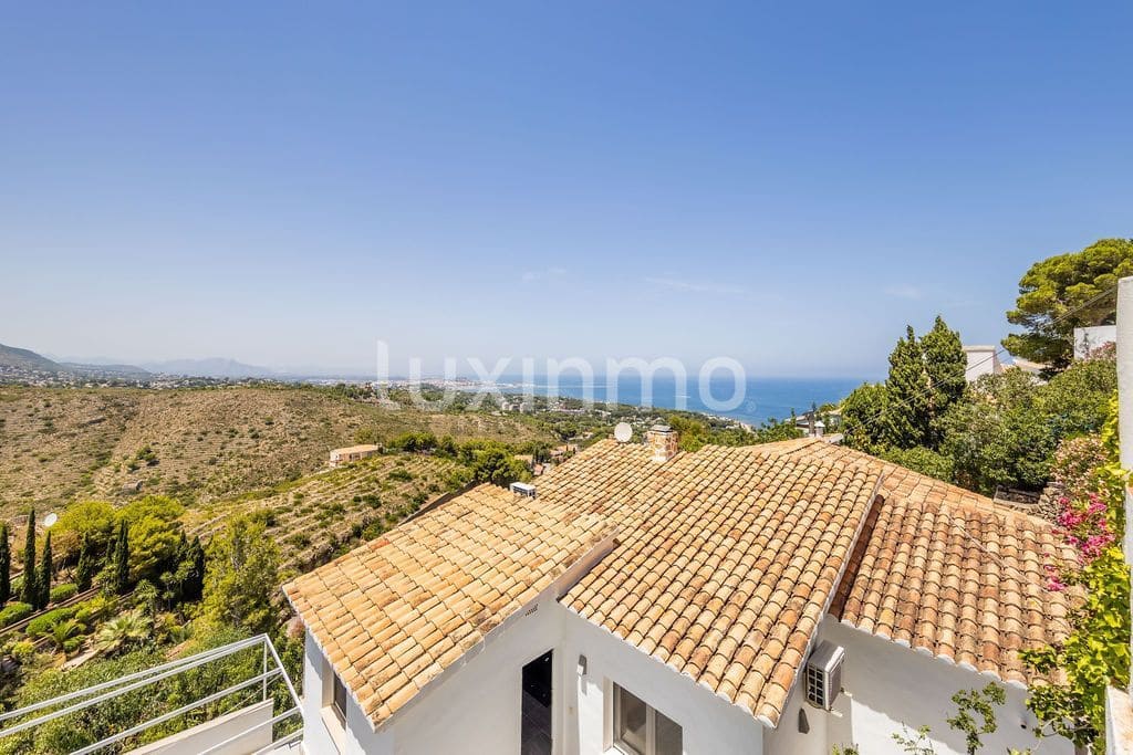 3 soveværelse Villa til salg i Denia med swimmingpool garage - € 850.000 (Ref: 10167185)
