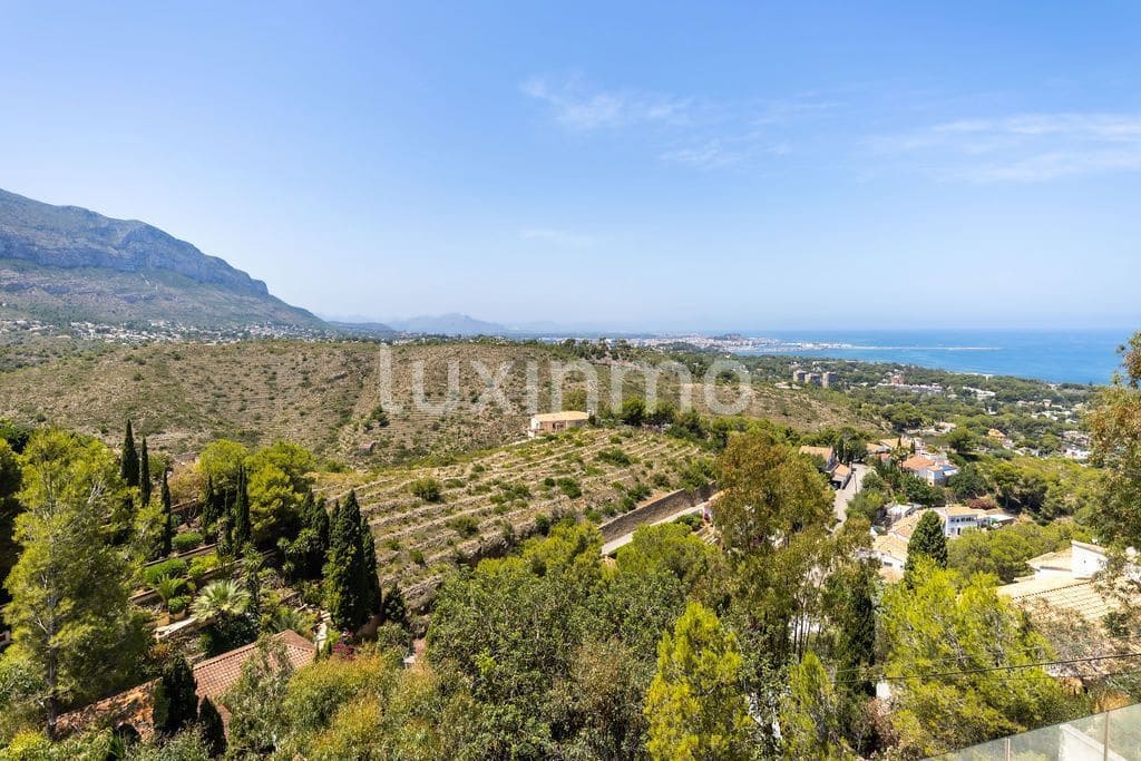 3 soveværelse Villa til salg i Denia med swimmingpool garage - € 850.000 (Ref: 10167185)