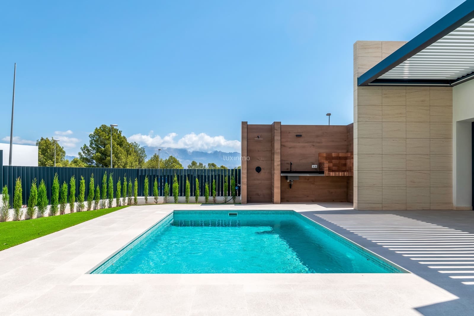 3 soverom Villa til salgs i Polop med svømmebasseng garasje - € 549 000 (Ref: 10167189)
