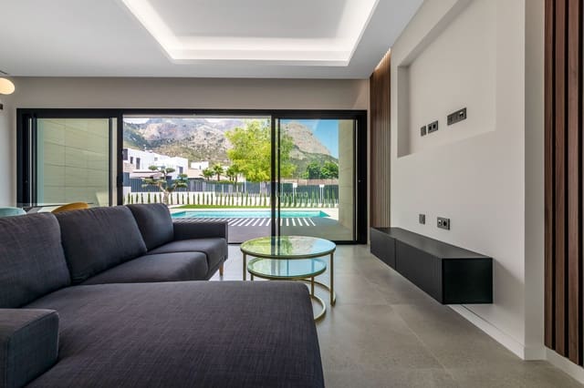 3 soverom Villa til salgs i Polop med svømmebasseng garasje - € 549 000 (Ref: 10167189)