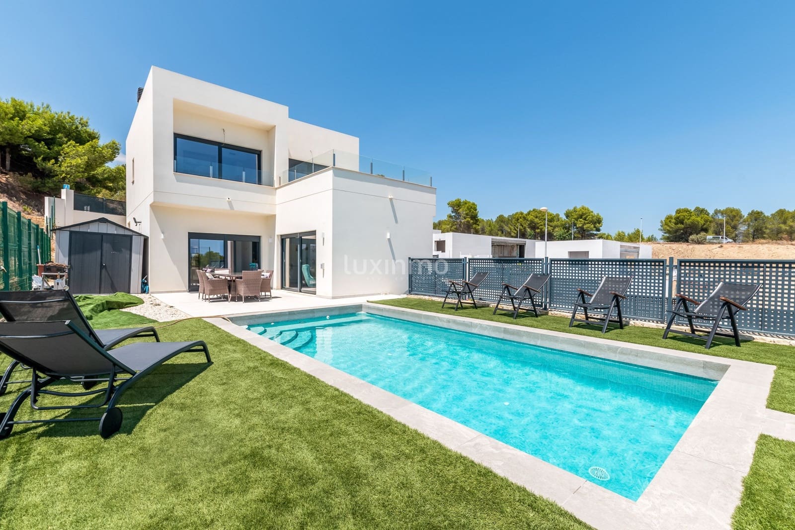 3 soverom Villa til salgs i Alfaz del Pi / L'Alfas del Pi med svømmebasseng garasje - € 595 000 (Ref: 10167191)