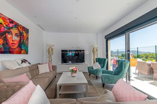 3 soverom Villa til salgs i Alfaz del Pi / L'Alfàs del Pi med svømmebasseng garasje - € 595 000 (Ref: 10167191)