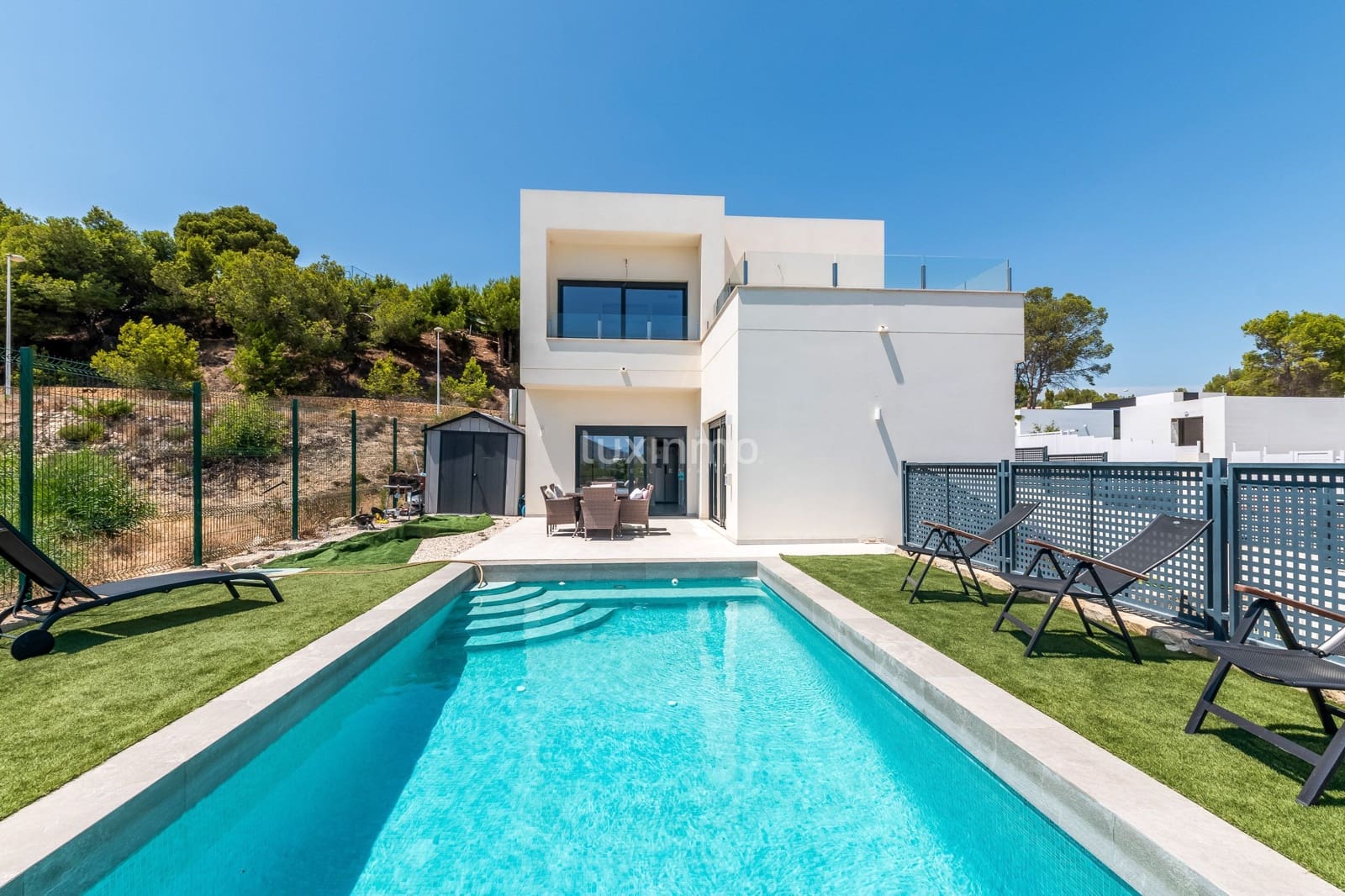 3 soverom Villa til salgs i Alfaz del Pi / L'Alfas del Pi med svømmebasseng garasje - € 595 000 (Ref: 10167191)