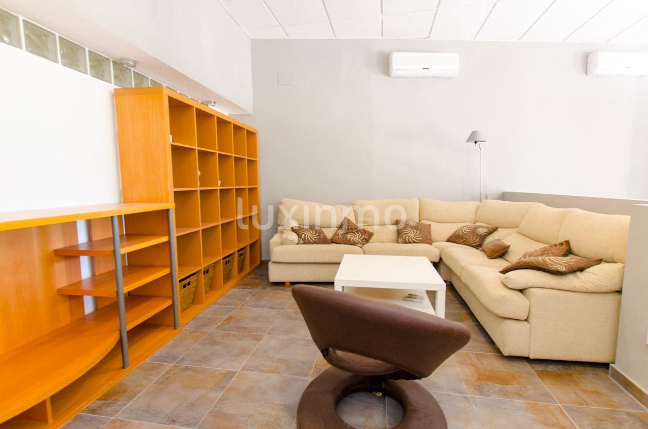 6 bedroom Villa for sale in Altea with pool - € 825,000 (Ref: 10167194)