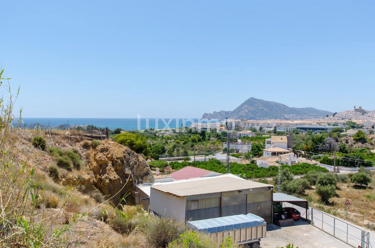 6 bedroom Villa for sale in Altea with pool - € 825,000 (Ref: 10167194)