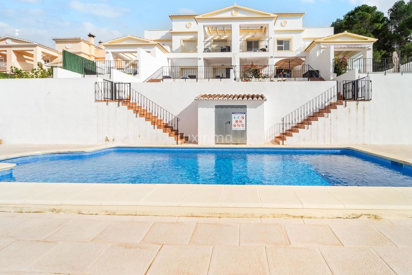 Adosado de 2 habitaciones en Calpe / Calp en venta con piscina garaje - 399.000 € (Ref: 10167201)