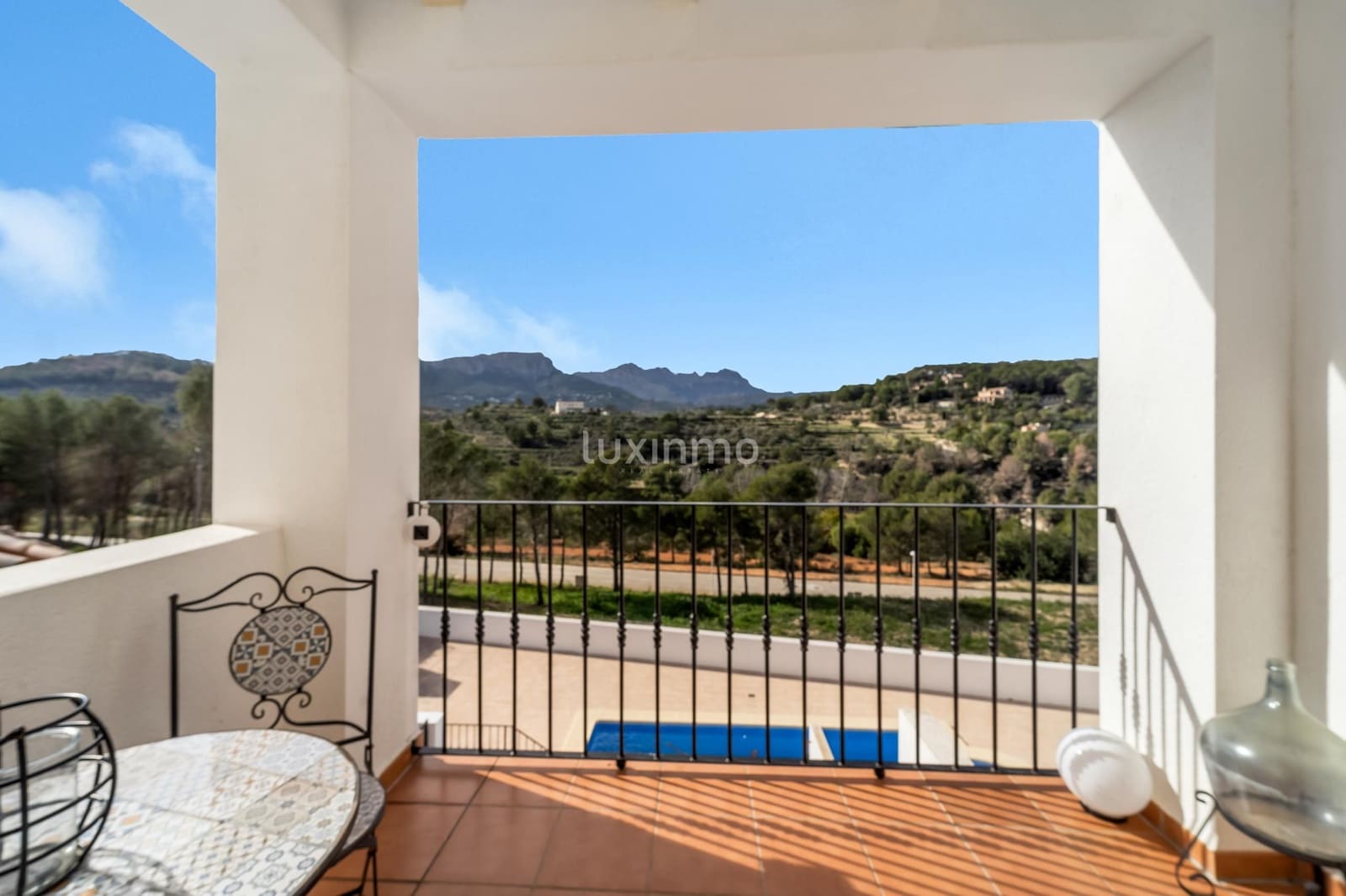 Adosado de 2 habitaciones en Calpe / Calp en venta con piscina garaje - 399.000 € (Ref: 10167201)