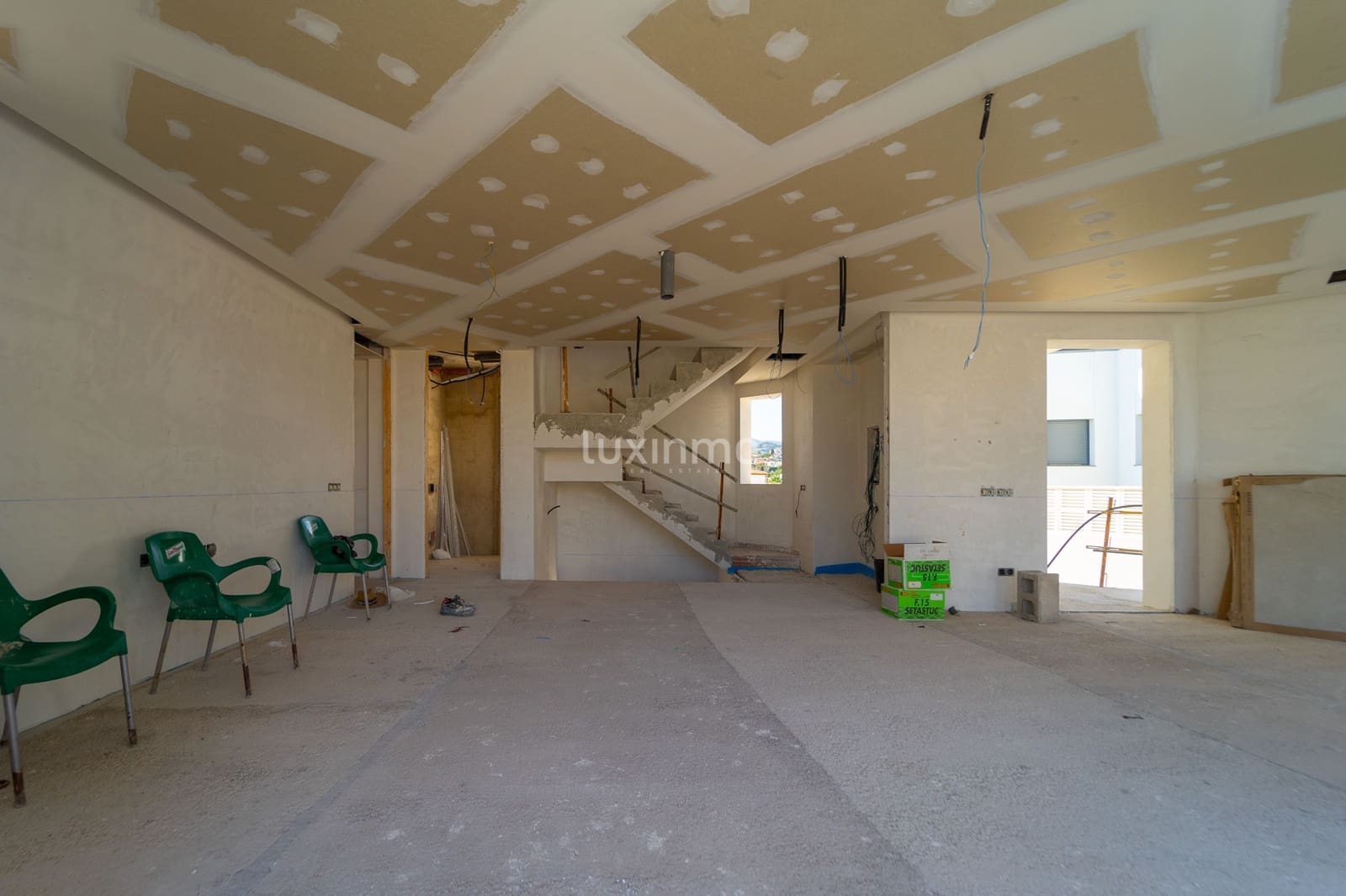 5 bedroom Villa for sale in Calpe / Calp with pool garage - € 1,550,000 (Ref: 10167218)