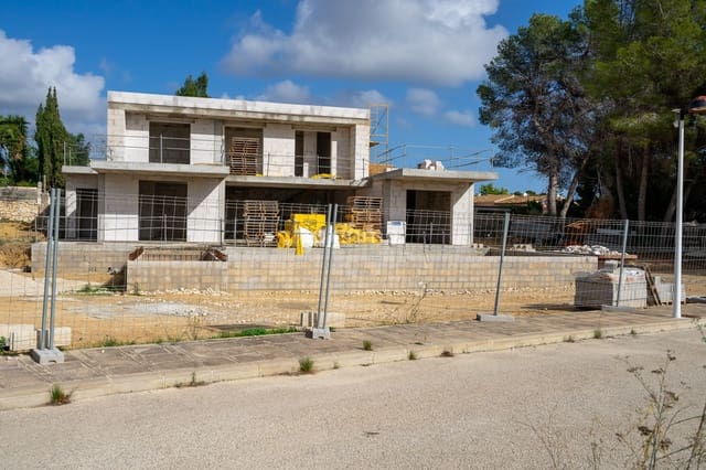 3 soveværelse Villa til salg i Teulada Pueblo, Teulada-Moraira med swimmingpool garage - € 1.475.000 (Ref: 10167219)