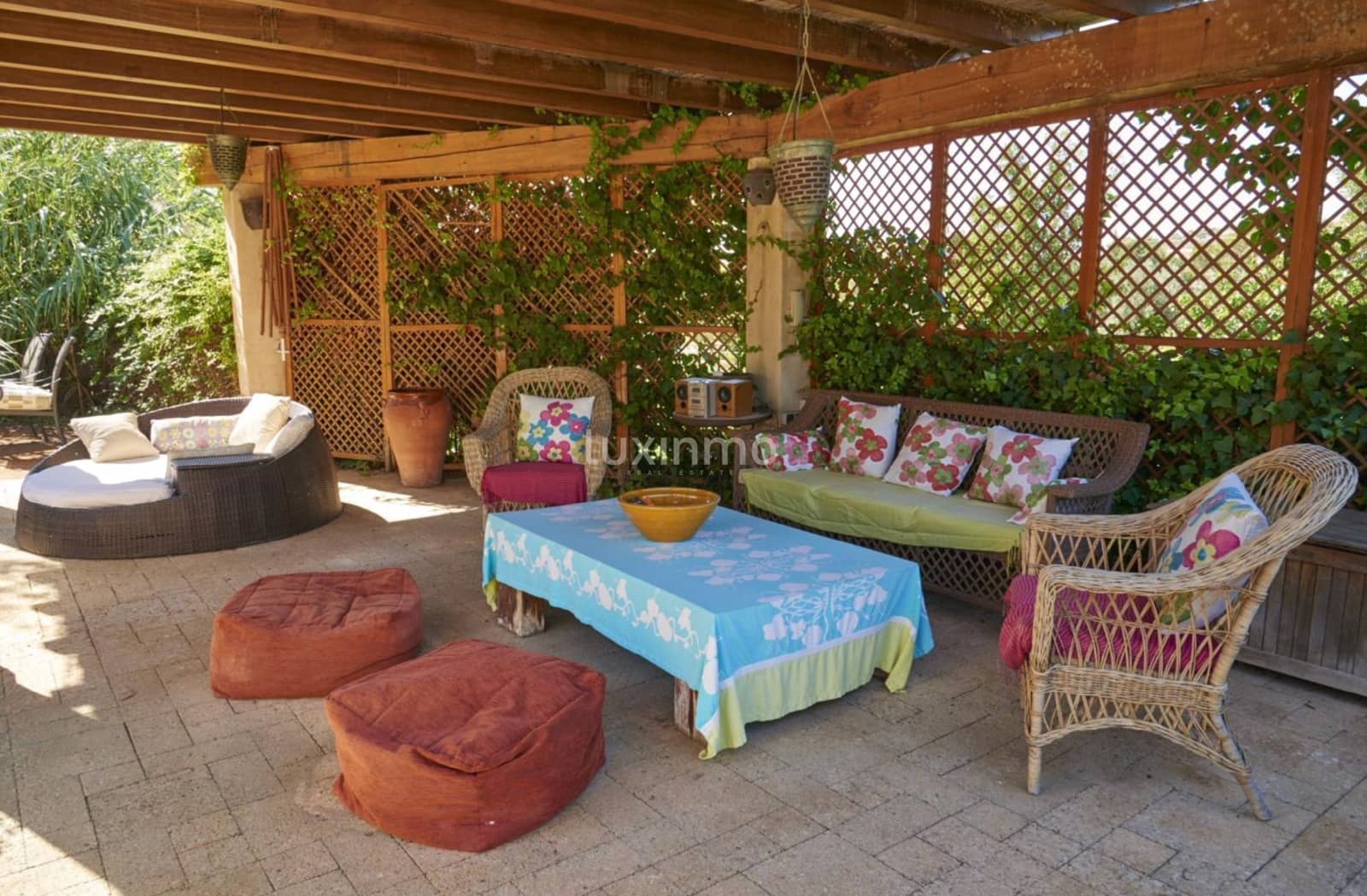 6 bedroom Villa for sale in Muchamiel / Mutxamel with pool garage - € 2,375,000 (Ref: 10167220)