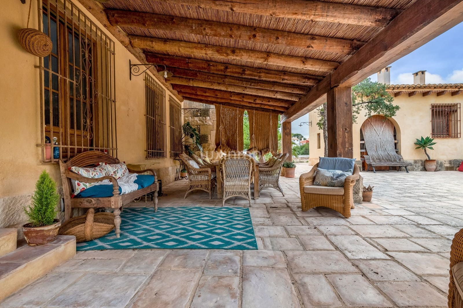 6 bedroom Villa for sale in Muchamiel / Mutxamel with pool garage - € 2,375,000 (Ref: 10167220)