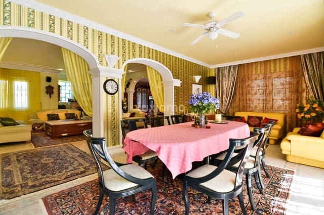 Chalet de 5 habitaciones en Maryvilla, Calpe / Calp en venta con piscina garaje - 895.000 € (Ref: 10167222)