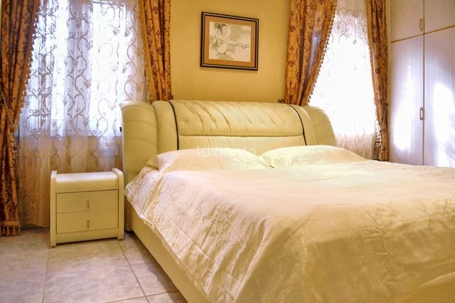 Chalet de 5 habitaciones en Maryvilla, Calpe / Calp en venta con piscina garaje - 895.000 € (Ref: 10167222)