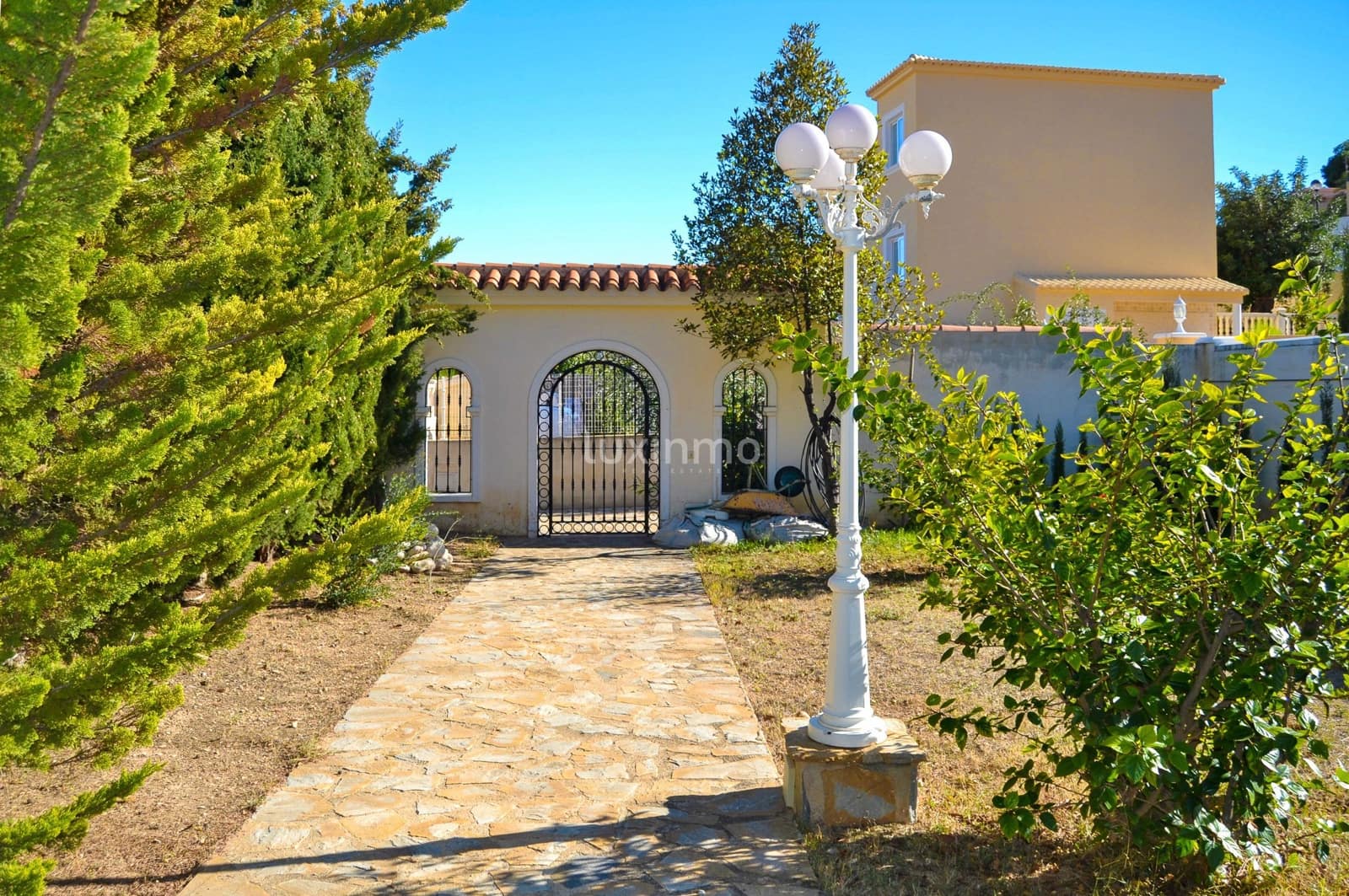 5 soveværelse Villa til salg i Calpe / Calp med swimmingpool garage - € 895.000 (Ref: 10167222)