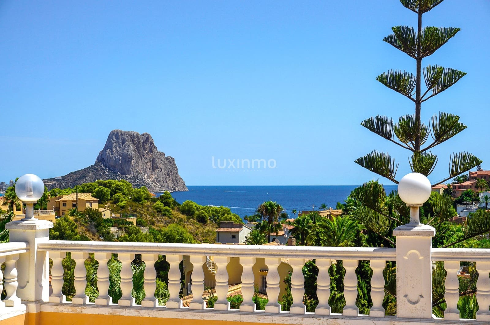 5 soveværelse Villa til salg i Calpe / Calp med swimmingpool garage - € 895.000 (Ref: 10167222)