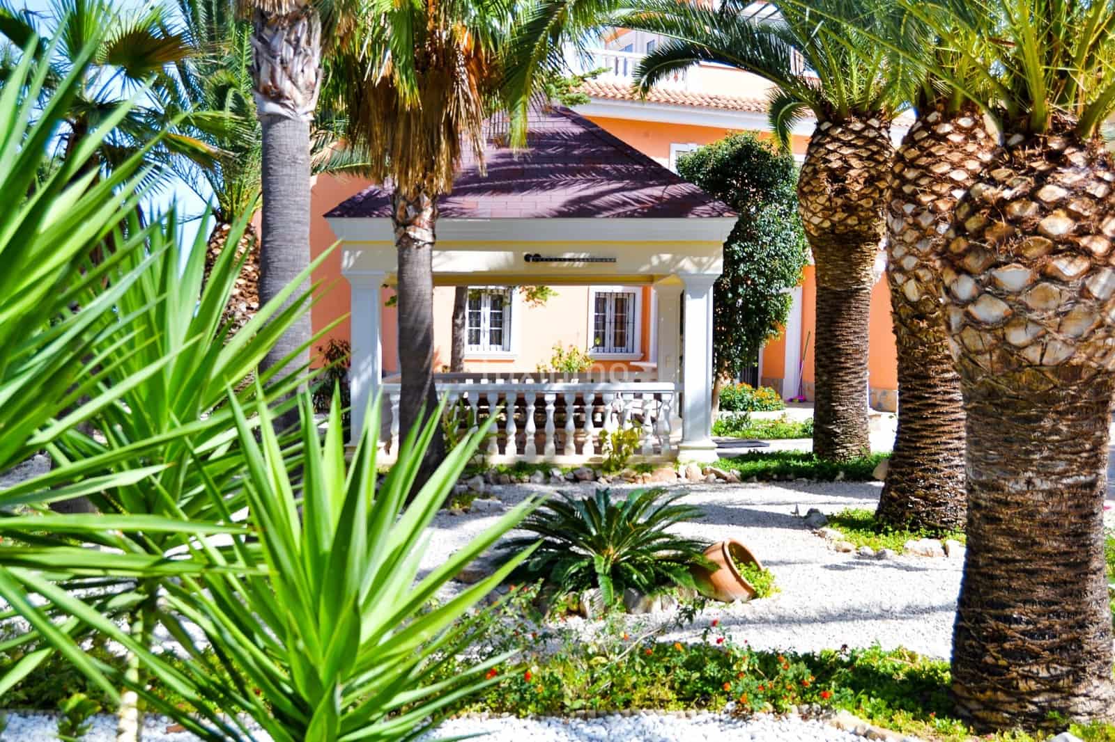 5 soveværelse Villa til salg i Calpe / Calp med swimmingpool garage - € 895.000 (Ref: 10167222)