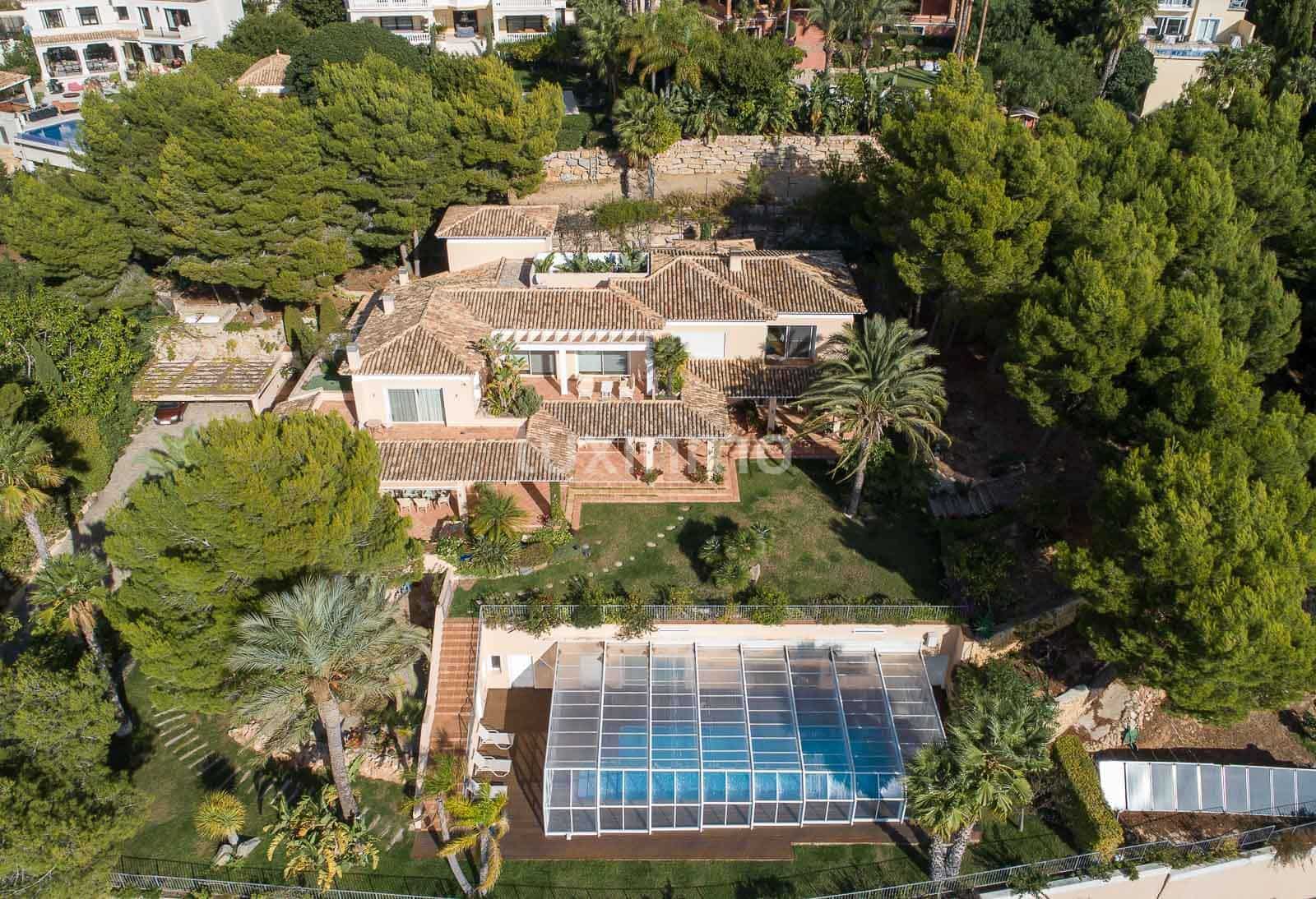 7 bedroom Villa for sale in Altea with pool garage - € 4,500,000 (Ref: 10167232)