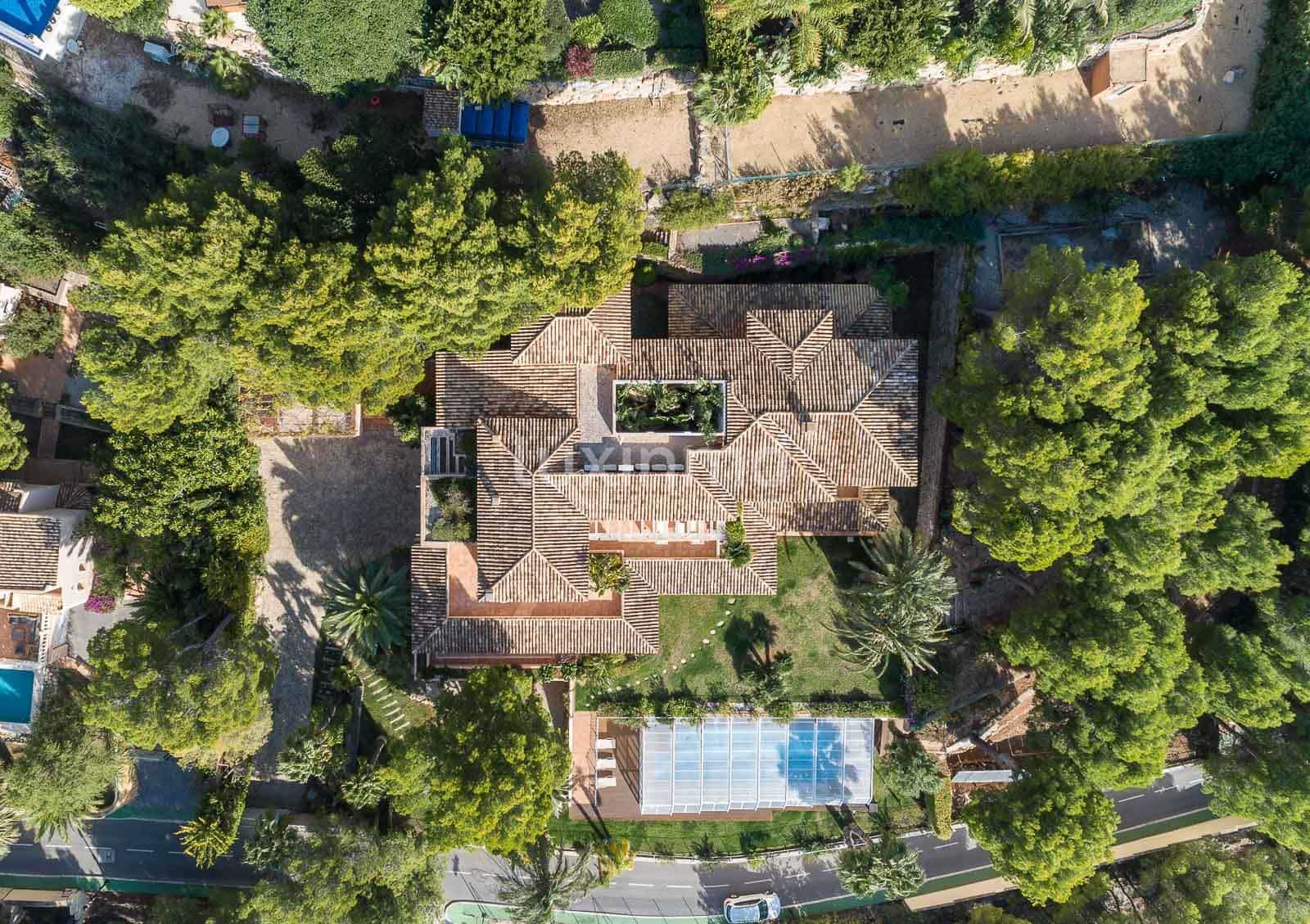 7 bedroom Villa for sale in Altea with pool garage - € 4,500,000 (Ref: 10167232)