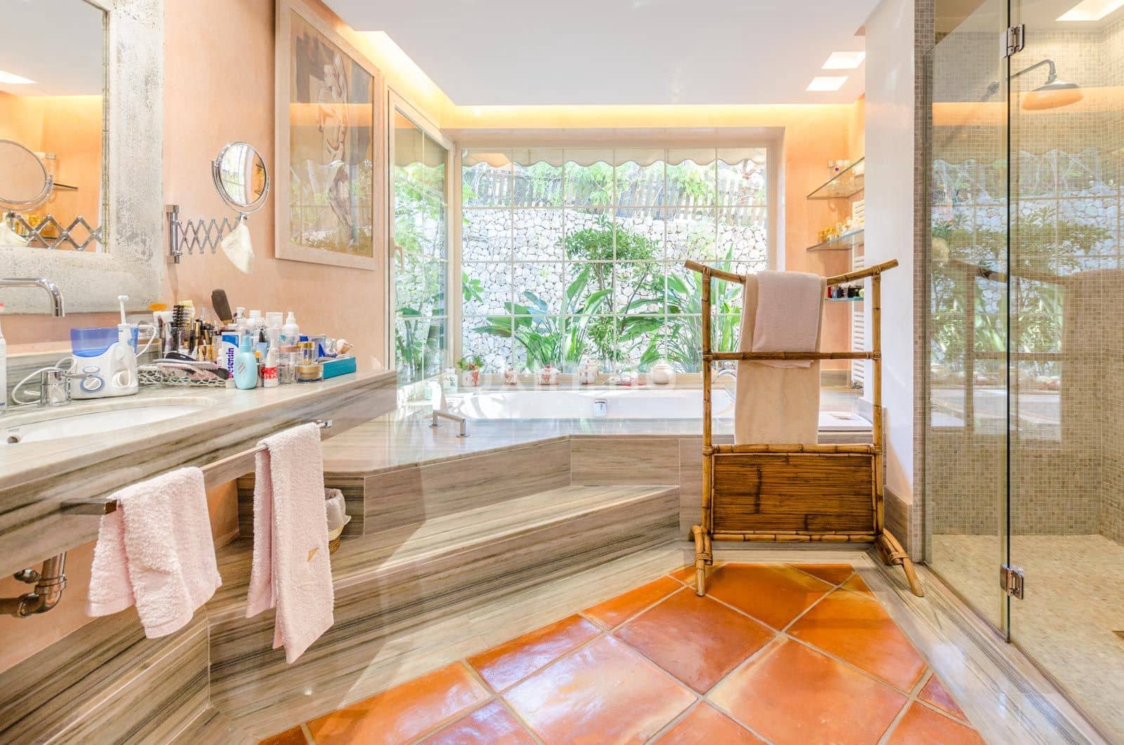 7 bedroom Villa for sale in Altea with pool garage - € 4,500,000 (Ref: 10167232)