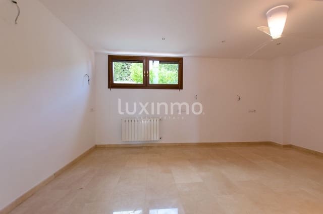 6 quarto Moradia para venda em Cometa - Carrió, Calpe / Calp com piscina garagem - 1 050 000 € (Ref: 10167237)