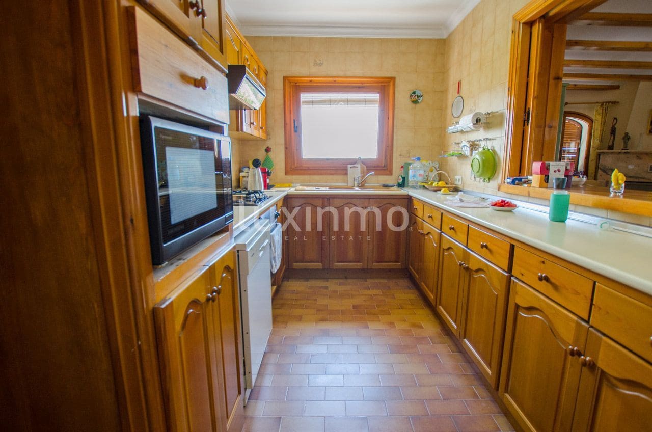 6 quarto Moradia para venda em Calpe / Calp com piscina garagem - 1 050 000 € (Ref: 10167237)