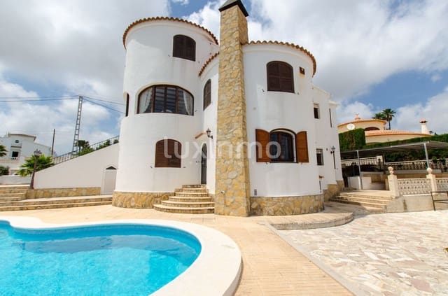 6 quarto Moradia para venda em Cometa - Carrió, Calpe / Calp com piscina garagem - 1 050 000 € (Ref: 10167237)
