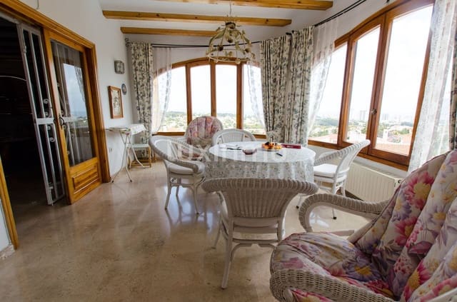 6 quarto Moradia para venda em Cometa - Carrió, Calpe / Calp com piscina garagem - 1 050 000 € (Ref: 10167237)