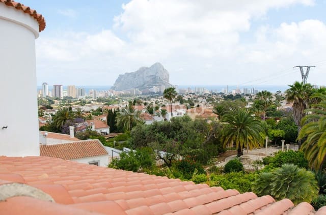 6 quarto Moradia para venda em Cometa - Carrió, Calpe / Calp com piscina garagem - 1 050 000 € (Ref: 10167237)