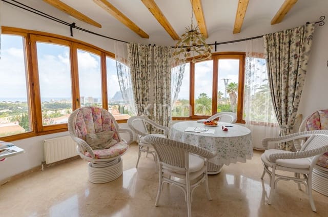 6 quarto Moradia para venda em Cometa - Carrió, Calpe / Calp com piscina garagem - 1 050 000 € (Ref: 10167237)