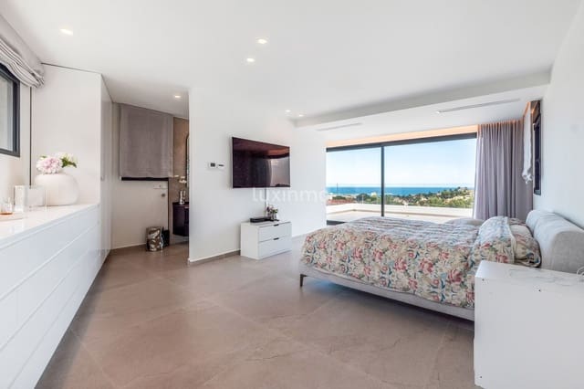 Chalet de 4 habitaciones en El Montgó, Dénia en venta con piscina garaje - 1.795.000 € (Ref: 10167238)