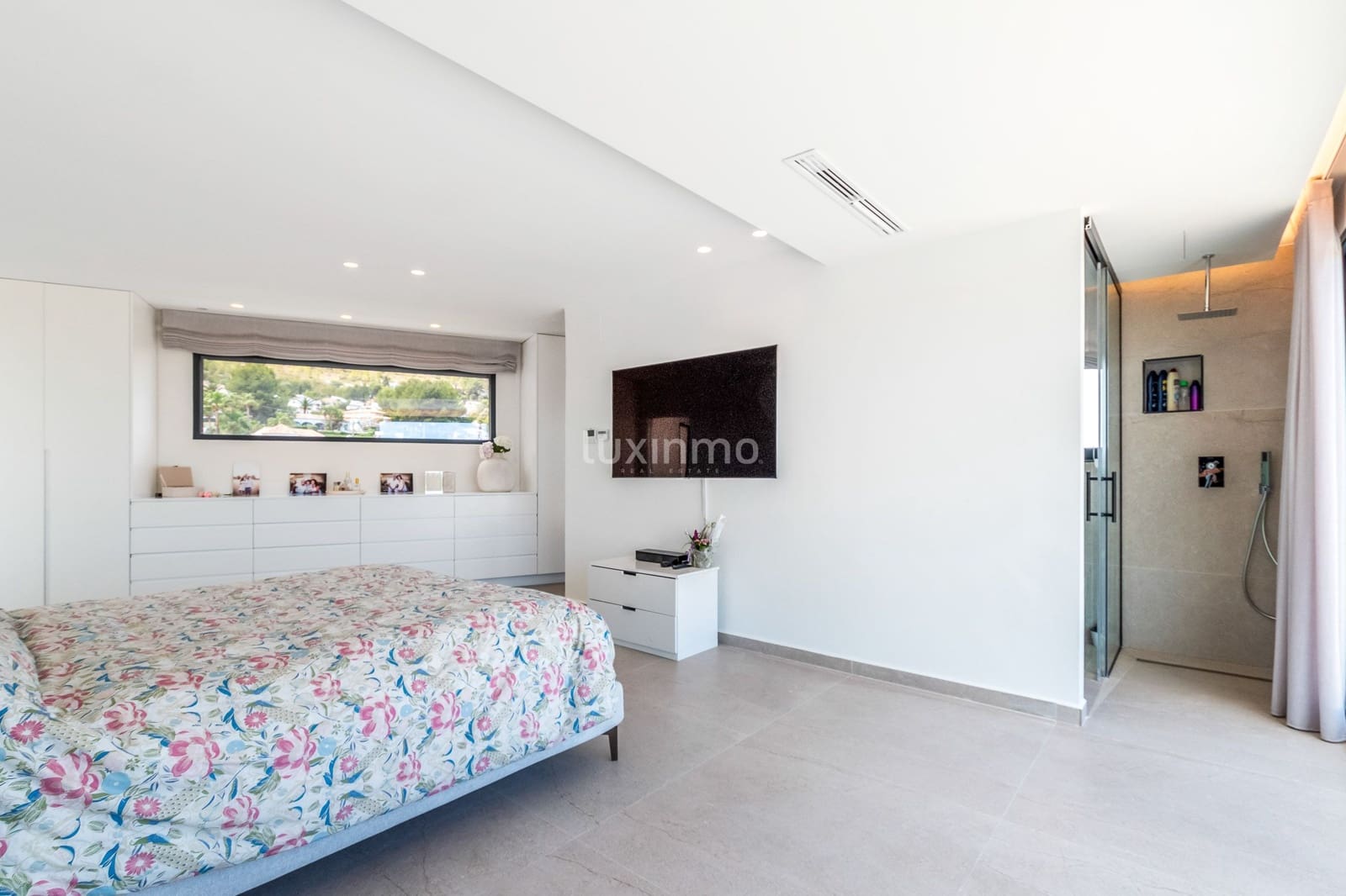 Chalet de 4 habitaciones en Dénia en venta con piscina garaje - 1.795.000 € (Ref: 10167238)