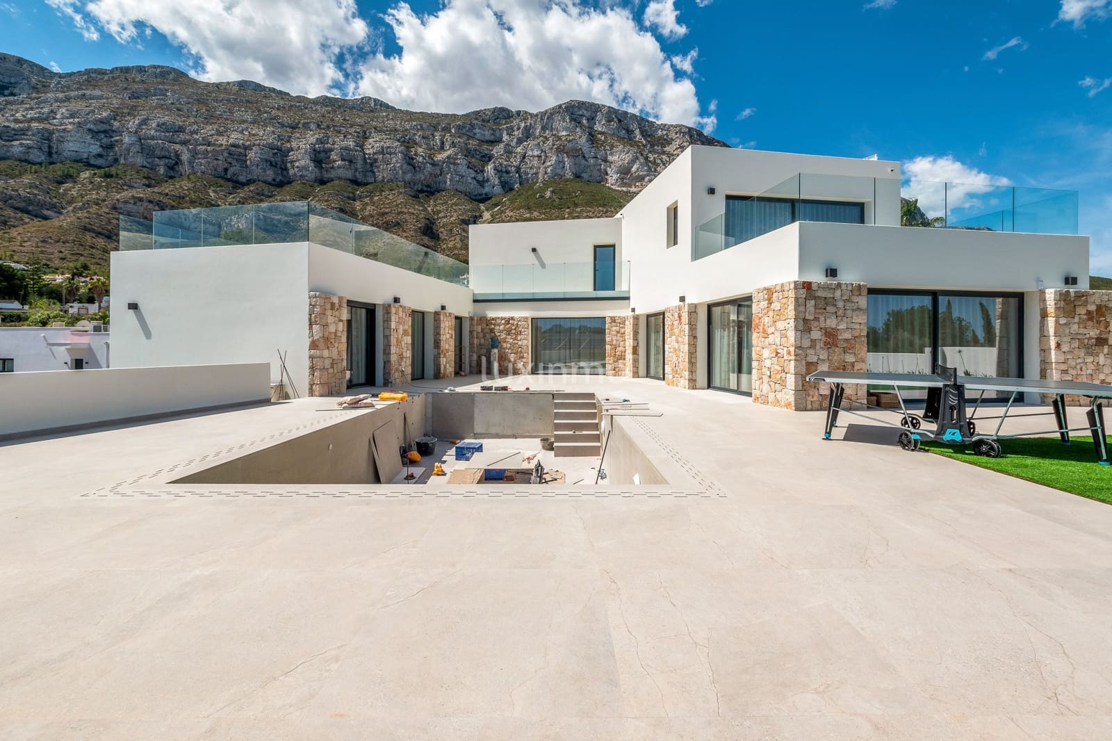 Chalet de 4 habitaciones en Dénia en venta con piscina garaje - 1.795.000 € (Ref: 10167238)