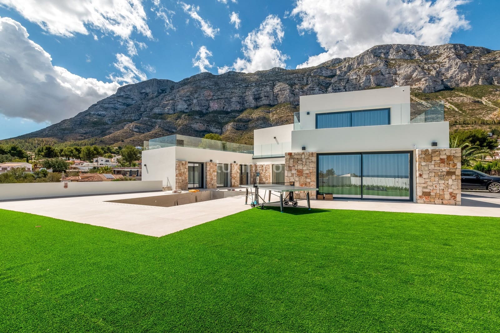 Chalet de 4 habitaciones en Dénia en venta con piscina garaje - 1.795.000 € (Ref: 10167238)