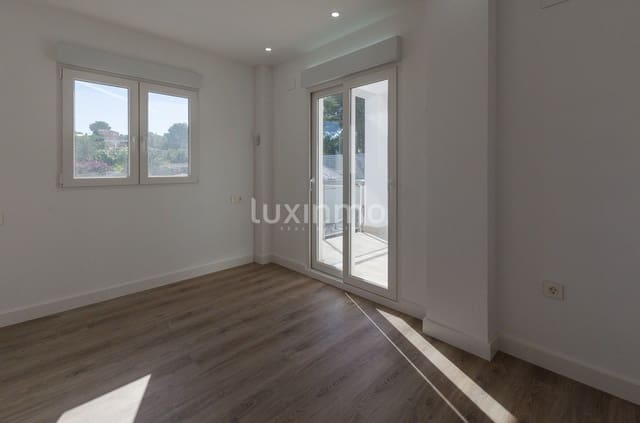 Chalet de 4 habitaciones en Coloma  , La Nucia en venta con piscina garaje - 580.000 € (Ref: 10167240)