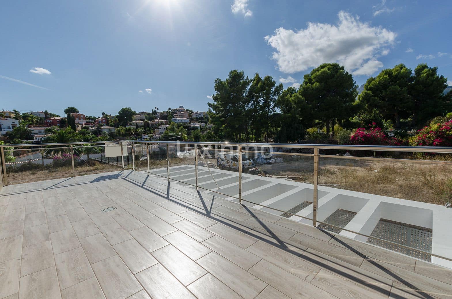 Chalet de 4 habitaciones en La Nucia en venta con piscina garaje - 580.000 € (Ref: 10167240)