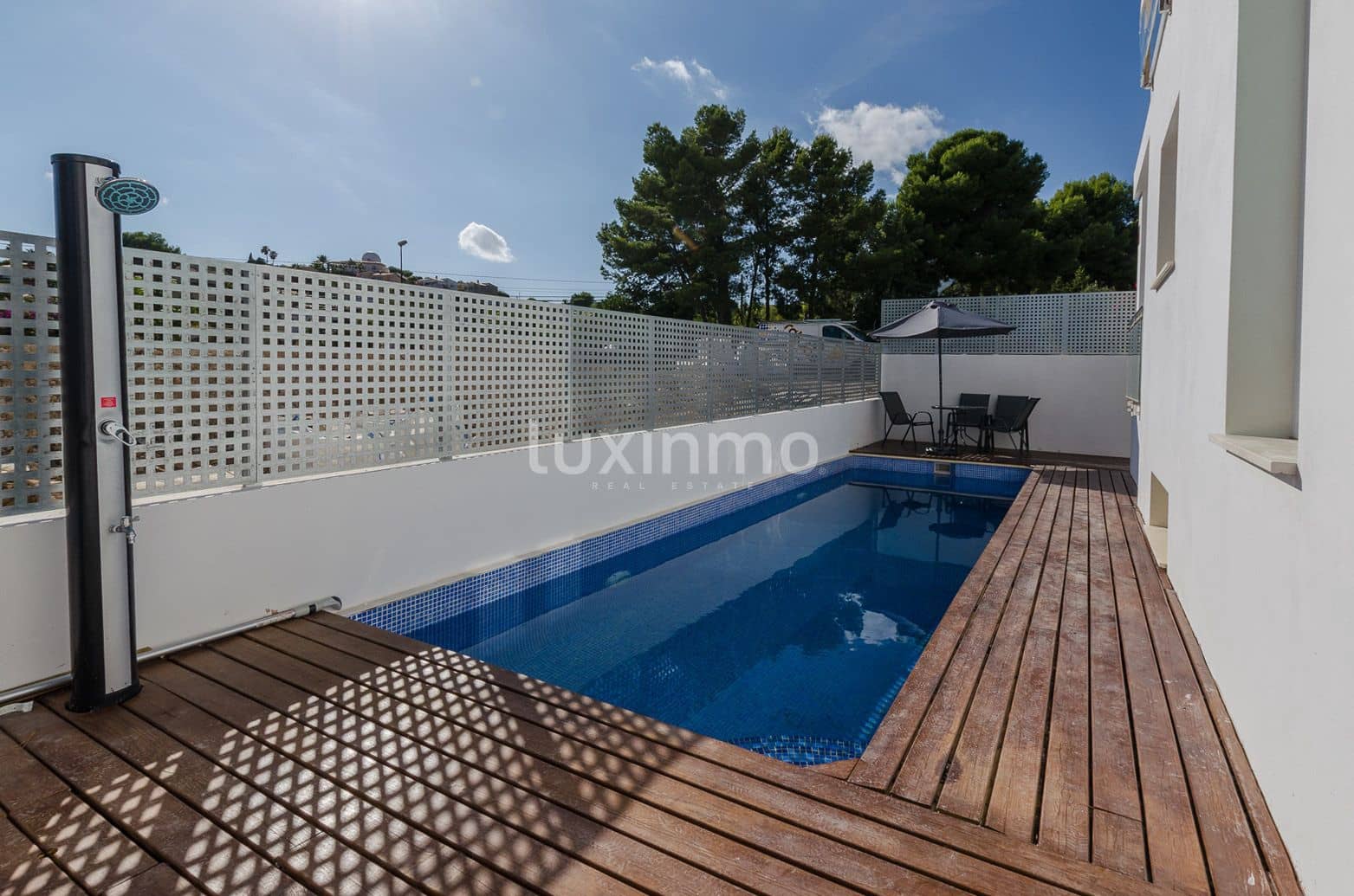 Chalet de 4 habitaciones en La Nucia en venta con piscina garaje - 580.000 € (Ref: 10167240)