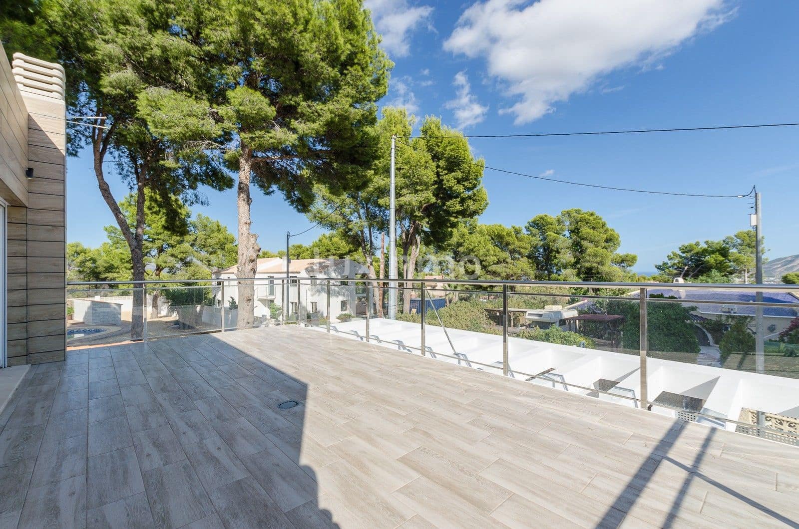 Chalet de 4 habitaciones en La Nucia en venta con piscina garaje - 580.000 € (Ref: 10167240)