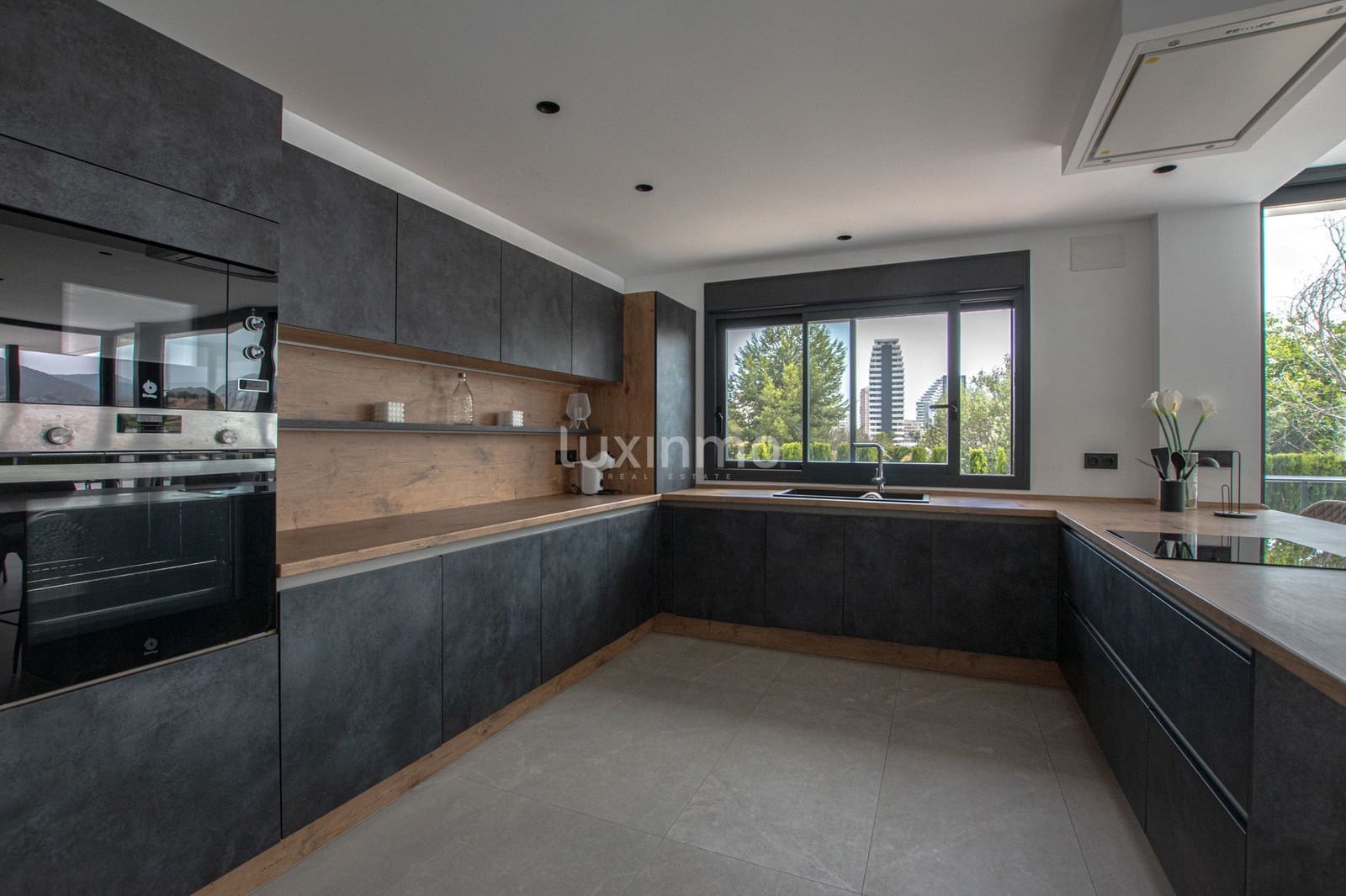 6 soveværelse Villa til salg i Calpe / Calp med swimmingpool garage - € 1.300.000 (Ref: 10167253)