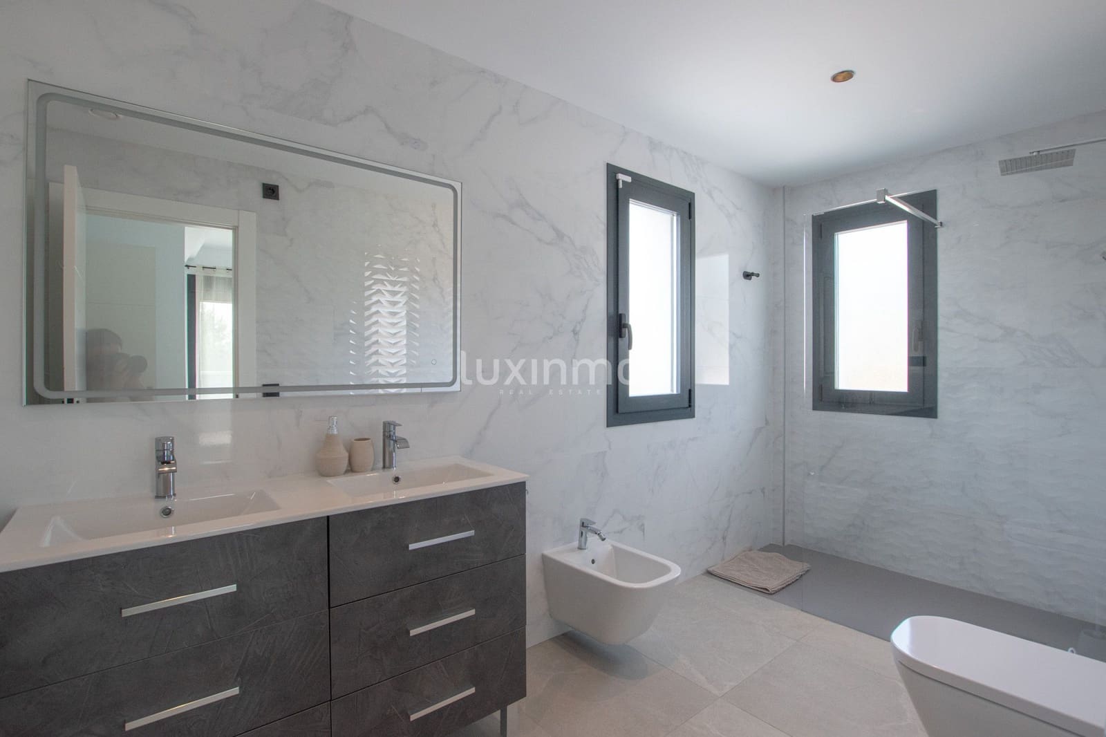 6 soveværelse Villa til salg i Calpe / Calp med swimmingpool garage - € 1.300.000 (Ref: 10167253)