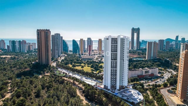 Apartamento de 3 habitaciones en Playa Poniente, Benidorm en venta con piscina garaje - 564.000 € (Ref: 10167482)